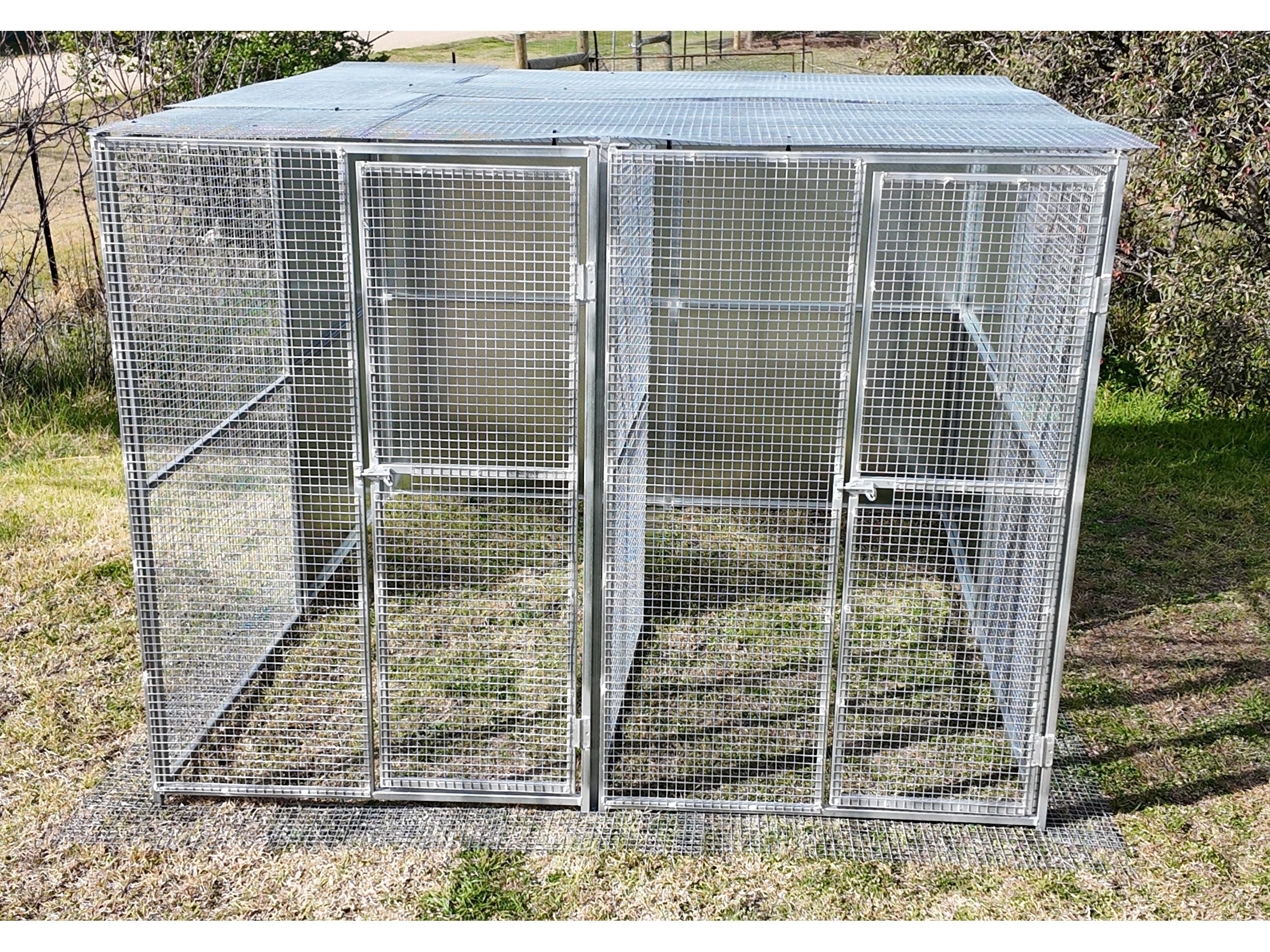 2 Bay 2.5mx2.5mx1.85m Dog/Chicken/Cat Run with mesh roof, solid panels and 25mmx25mm square mesh