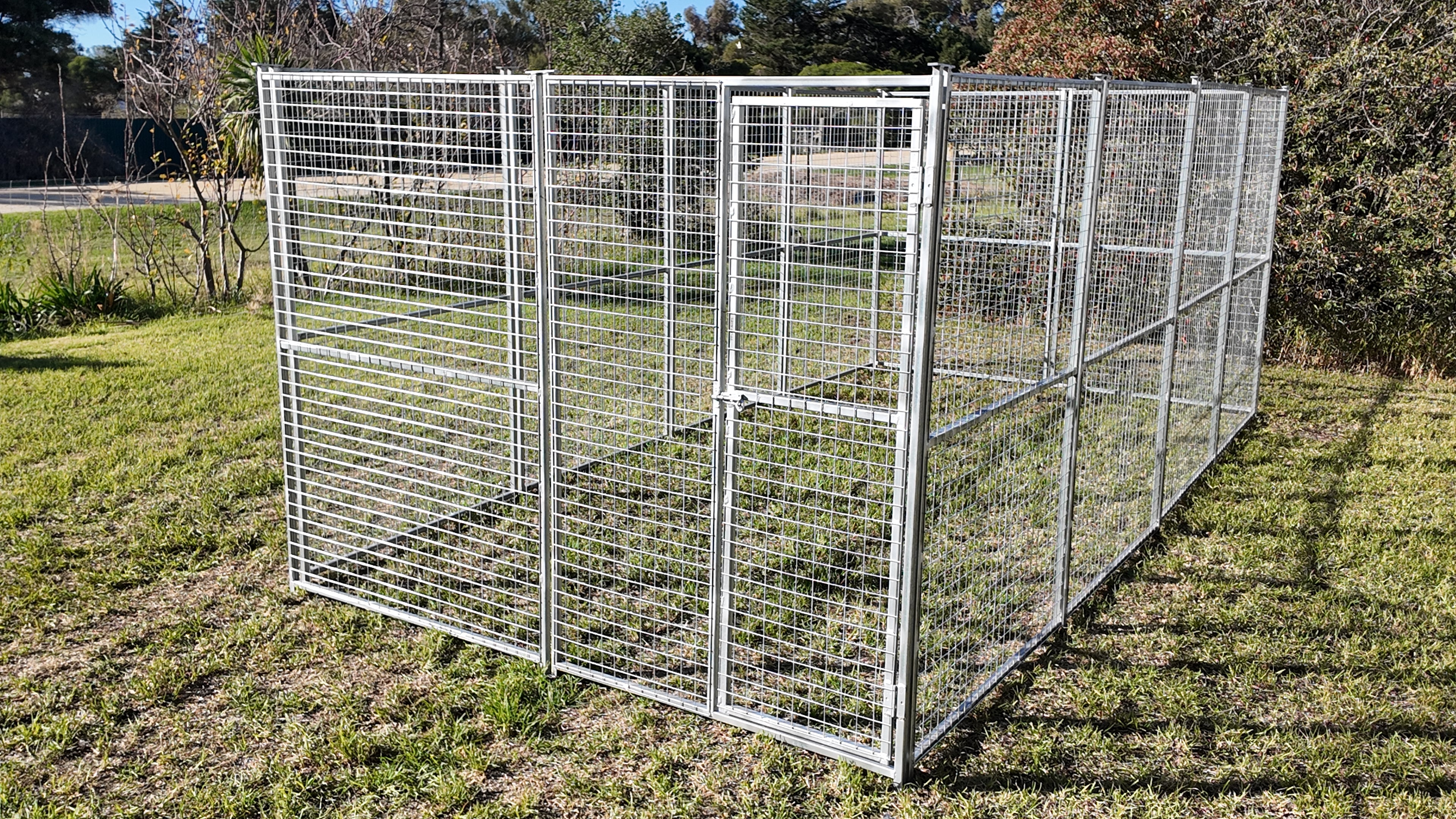 2.5mx5mx1.85m single run with 50mmx50mmx3mm mesh