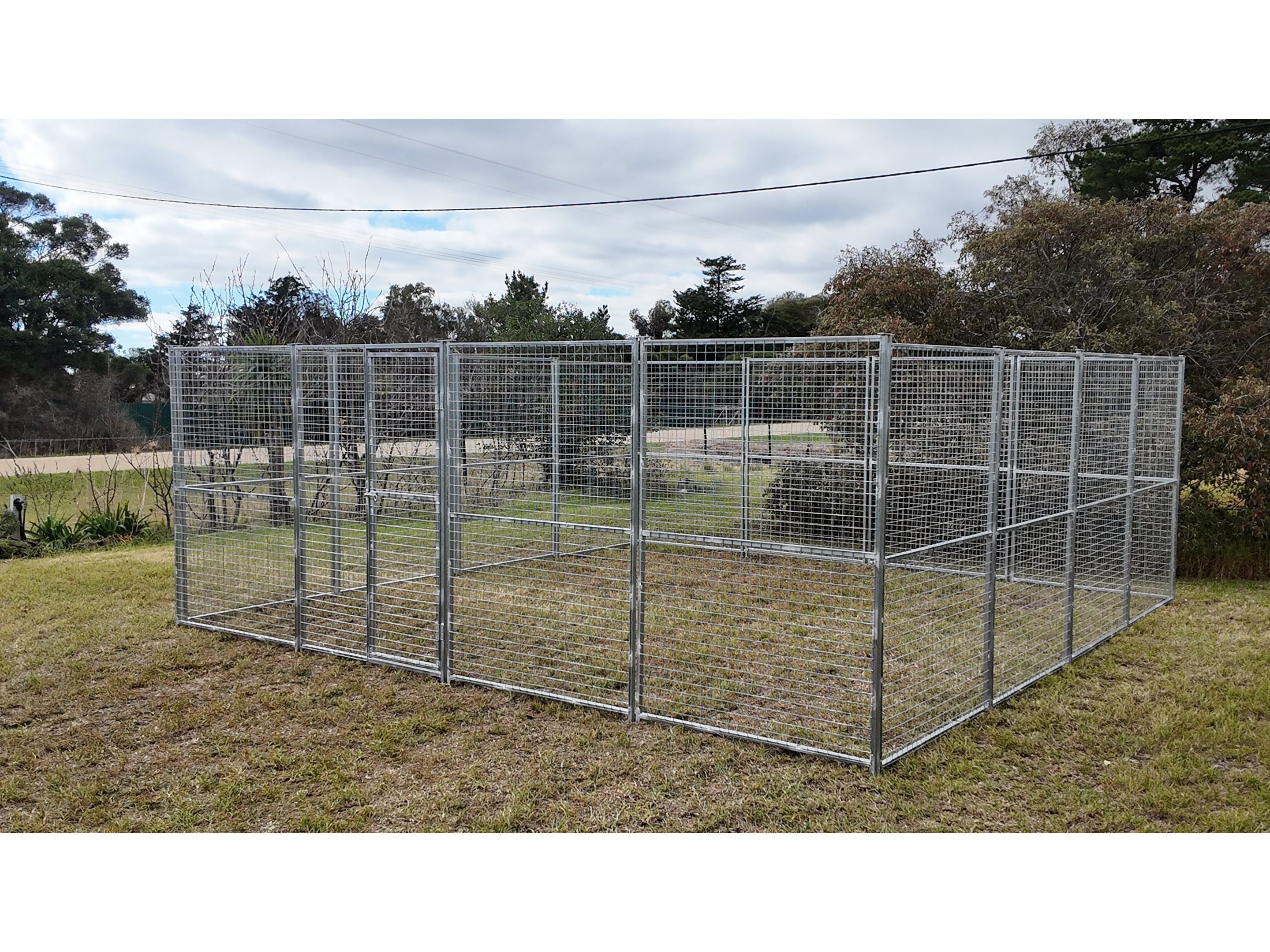 Single Bay 5mx5mx1.85m dog/chicken run made with 50mm x 50mm 3mm mesh