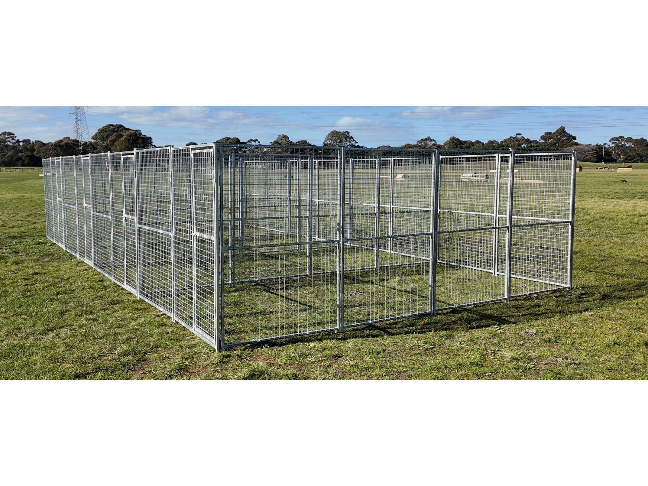 On Sale! Save $400 4 Bay 10m x 5m x 1.85m dog/chicken run, 50mm x 50mm x 3mm mesh panels