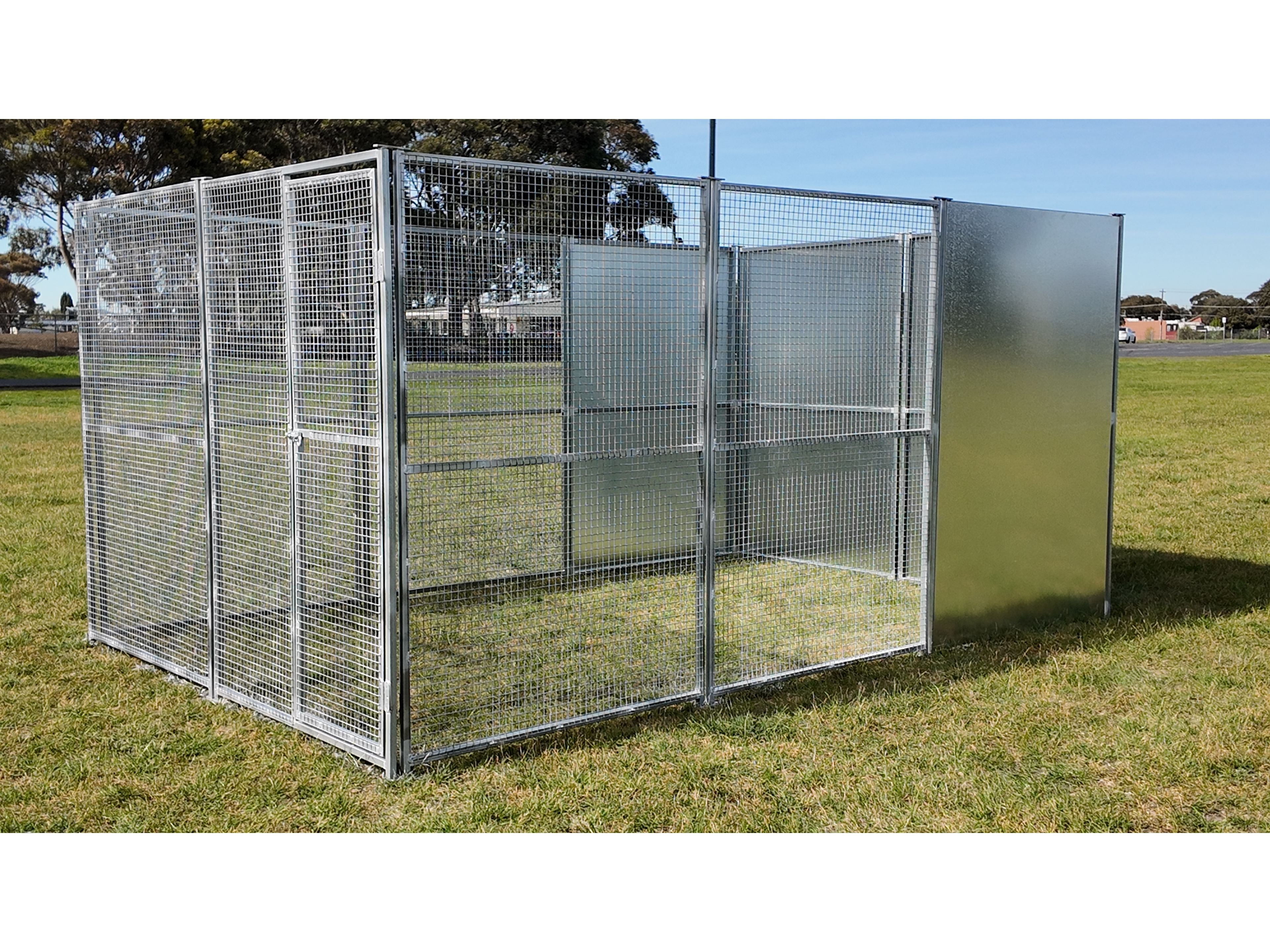Single Bay 2.5mx3.75mx1.85m Dog/Chicken Run with 25mmx25mm mesh and solid panels
