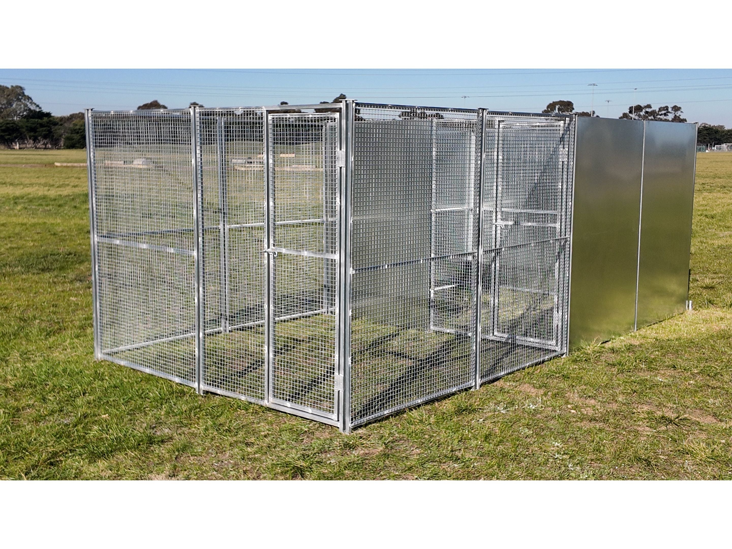2.5mx5m single bay dog/poultry run with internal bay 25mmx25mm mesh and solid panels