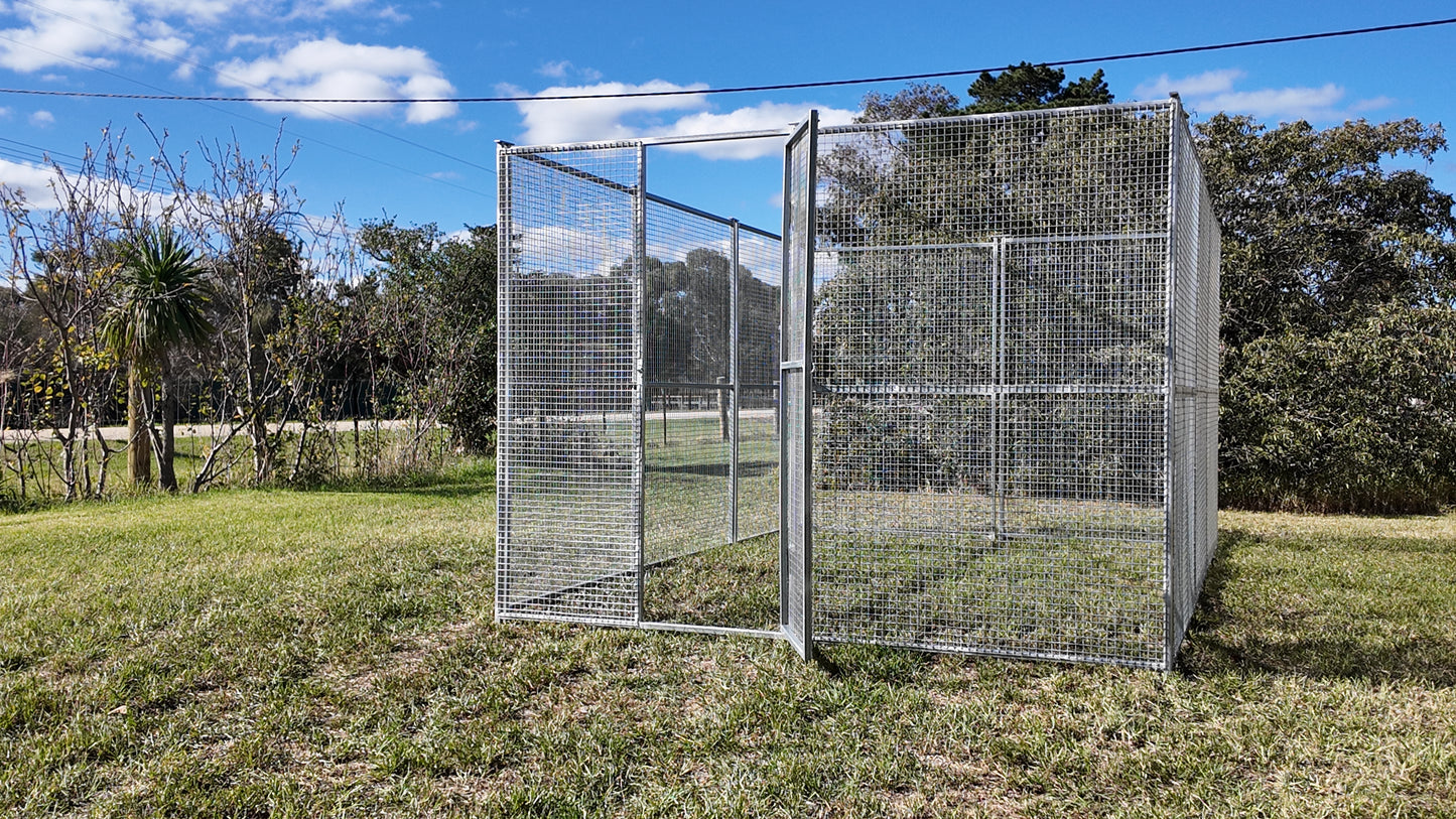 2.5mx3.75mx1.85m Single Dog Run with 25mmx25mm square mesh