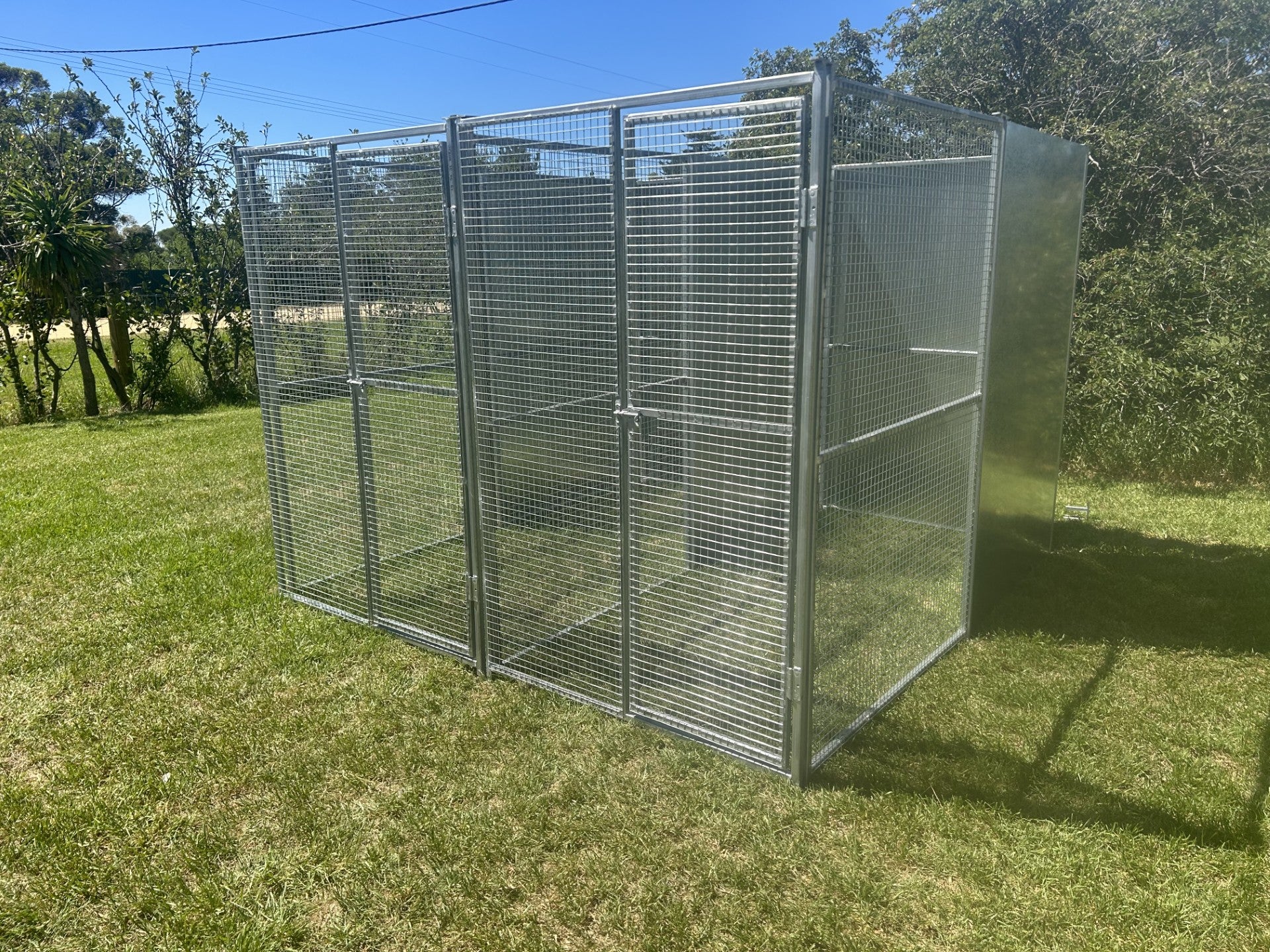 2.5mx2.5mx1.85m Double Dog Run with solid panels and 25mmx25mm square mesh