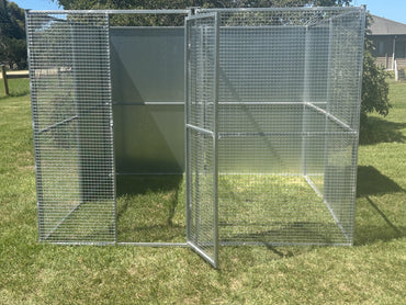 2.5mx2.5m single run 25mmx25mm mesh panels and solid panels