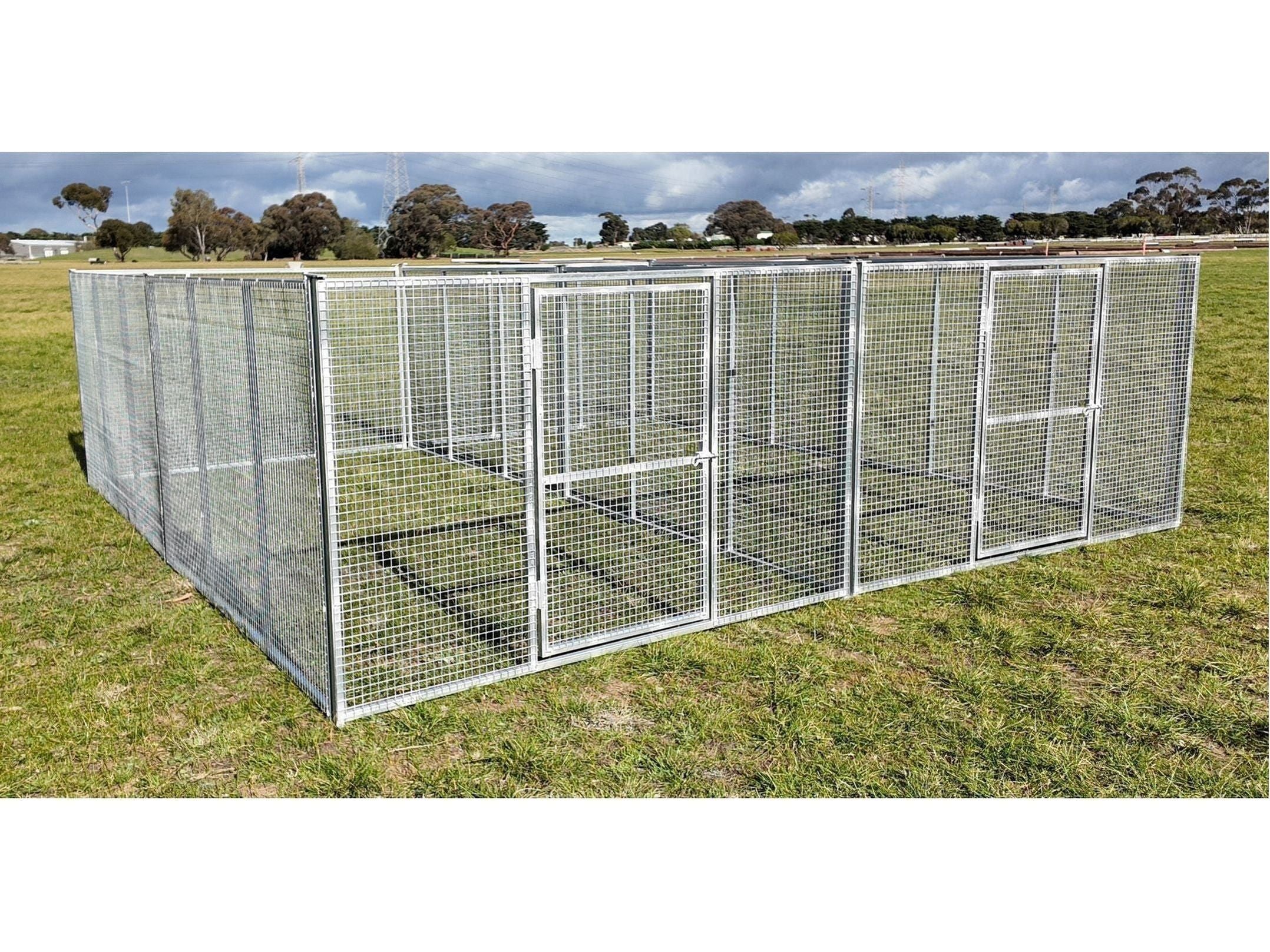 2 Bay 4m x 4m x 1.2m Puppy Run with 25mm x 25mm x welded wire mesh