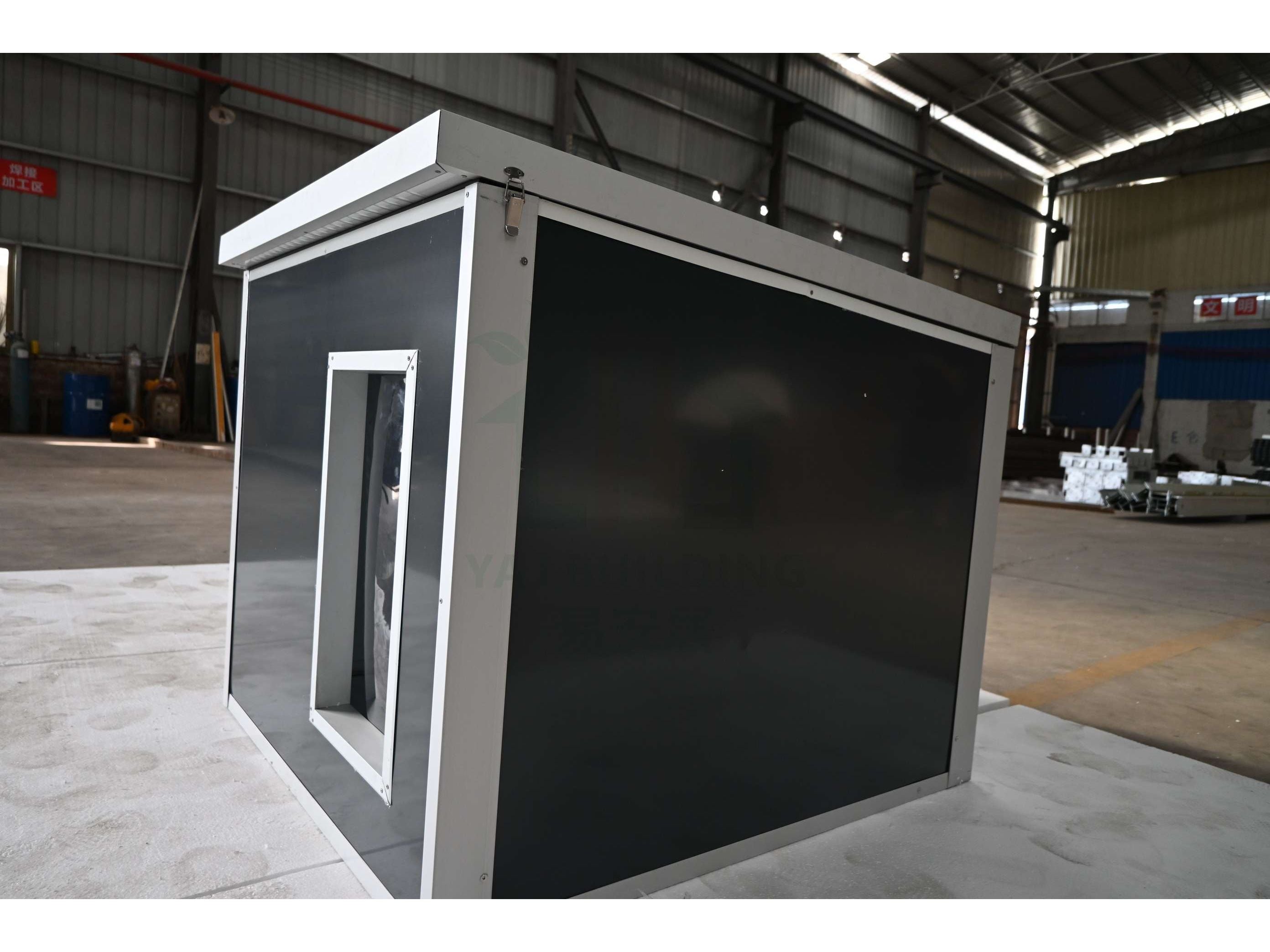 Insulated Dog Kennel